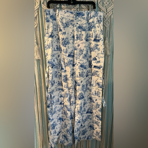 Avec Les Filles Pants - NWT AVEC LES FILLES Cargo Pants